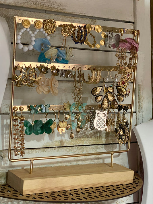 Boucles d’oreilles, percées, bijoux été 2026, uniquement en live. On est assis inoxydable.