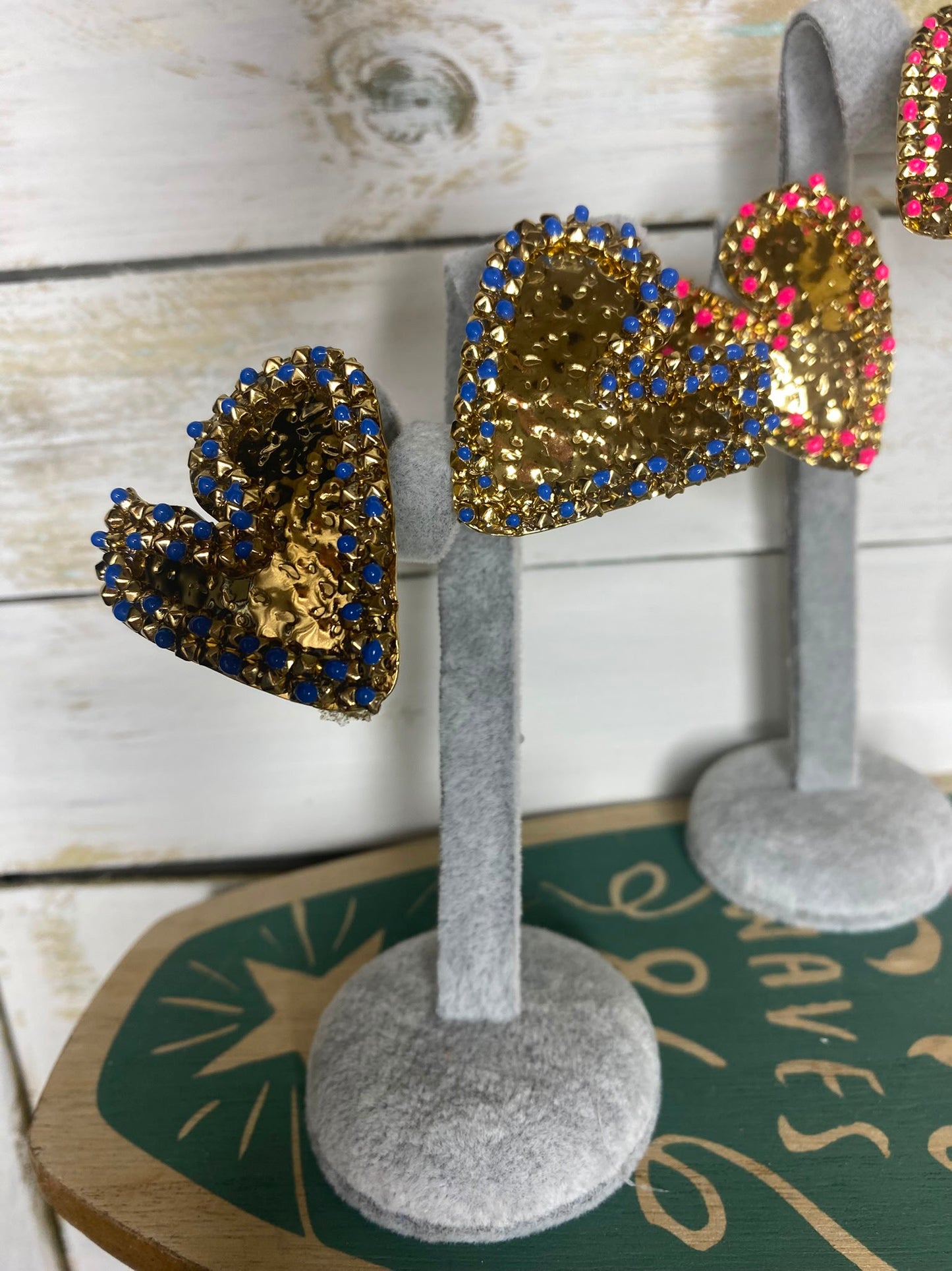 Boucle oreillle coeur , acier inoxydable martelées percée