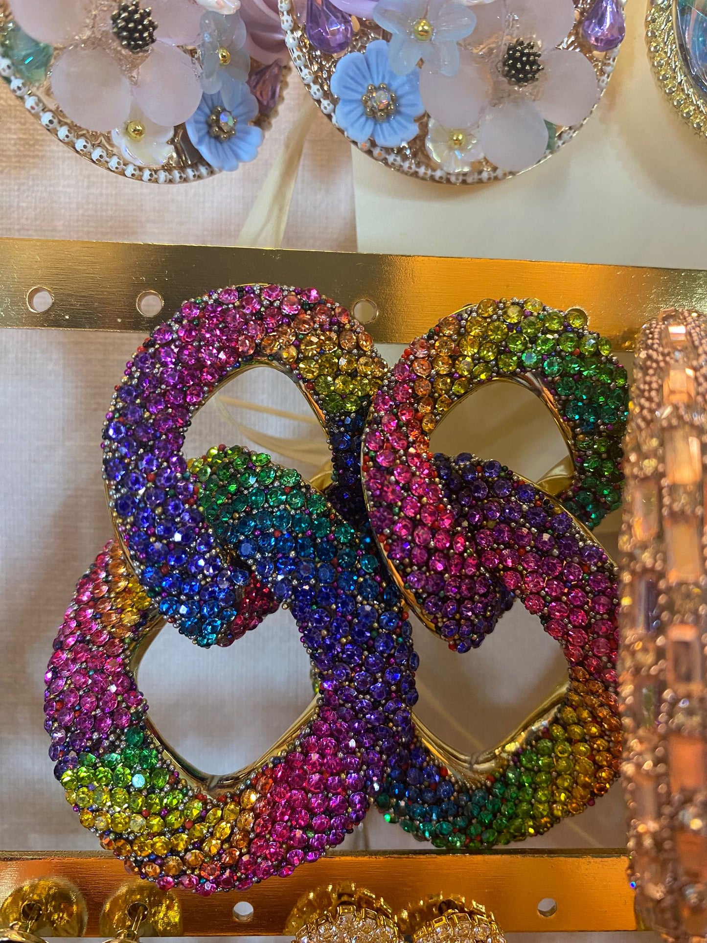 Boucles oreilles INCROYABLE !!! FANTAISIE