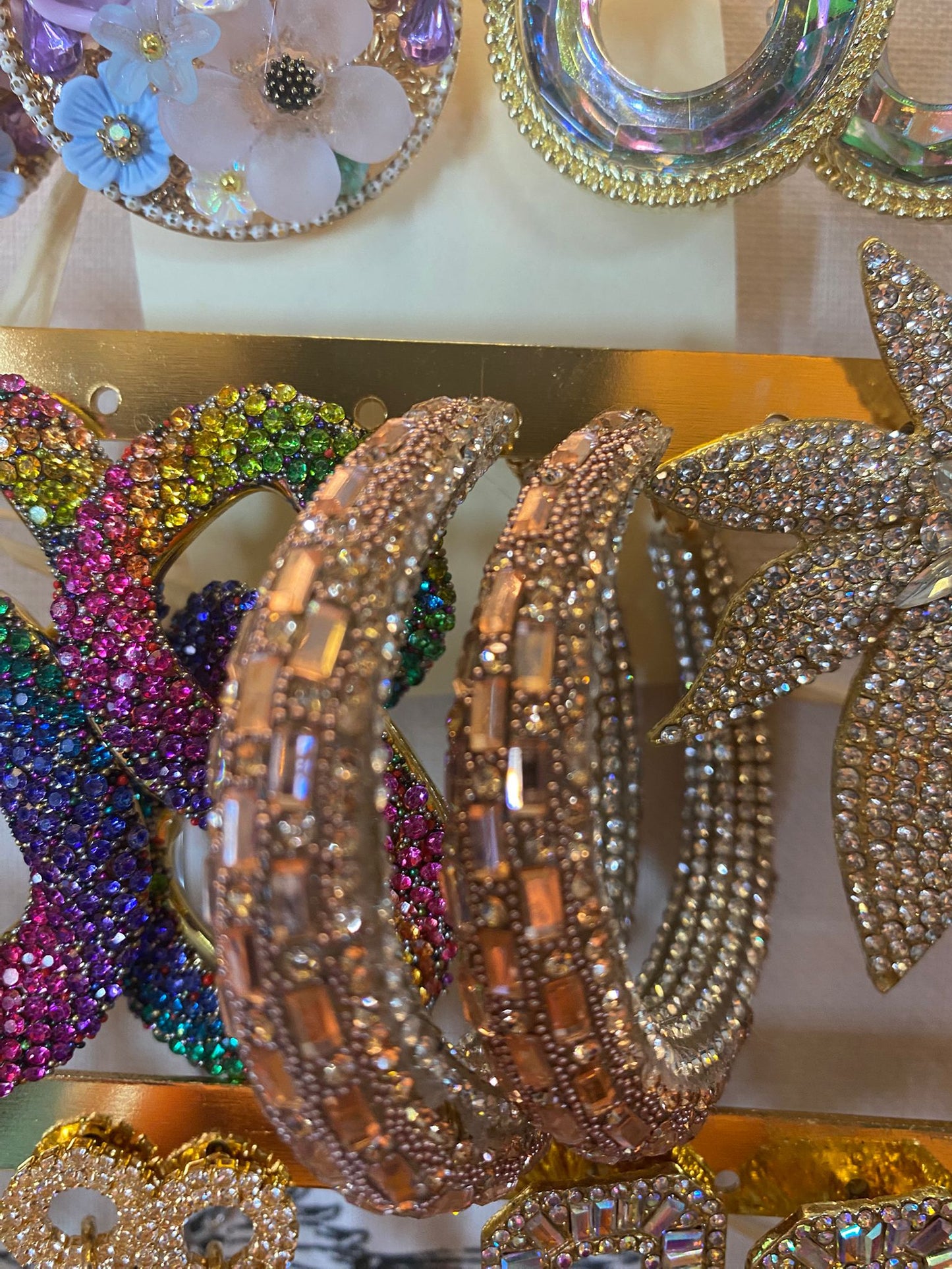 Boucles oreilles INCROYABLE !!! FANTAISIE