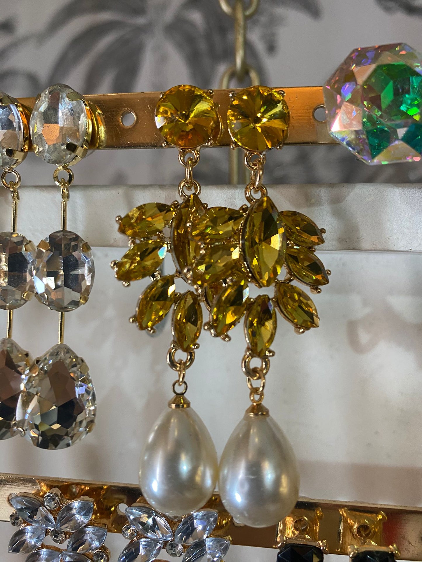 BOUCLE OREILLE IN.CRO.YABLE PORTANT