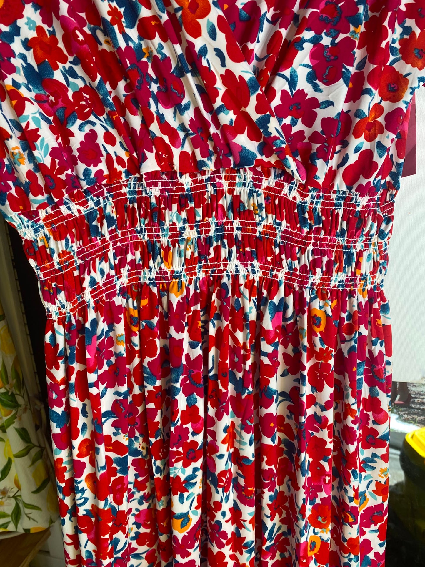 RC002 ROBE MAGIQUE LONGUE , manche courte fleurie , 38 au 50