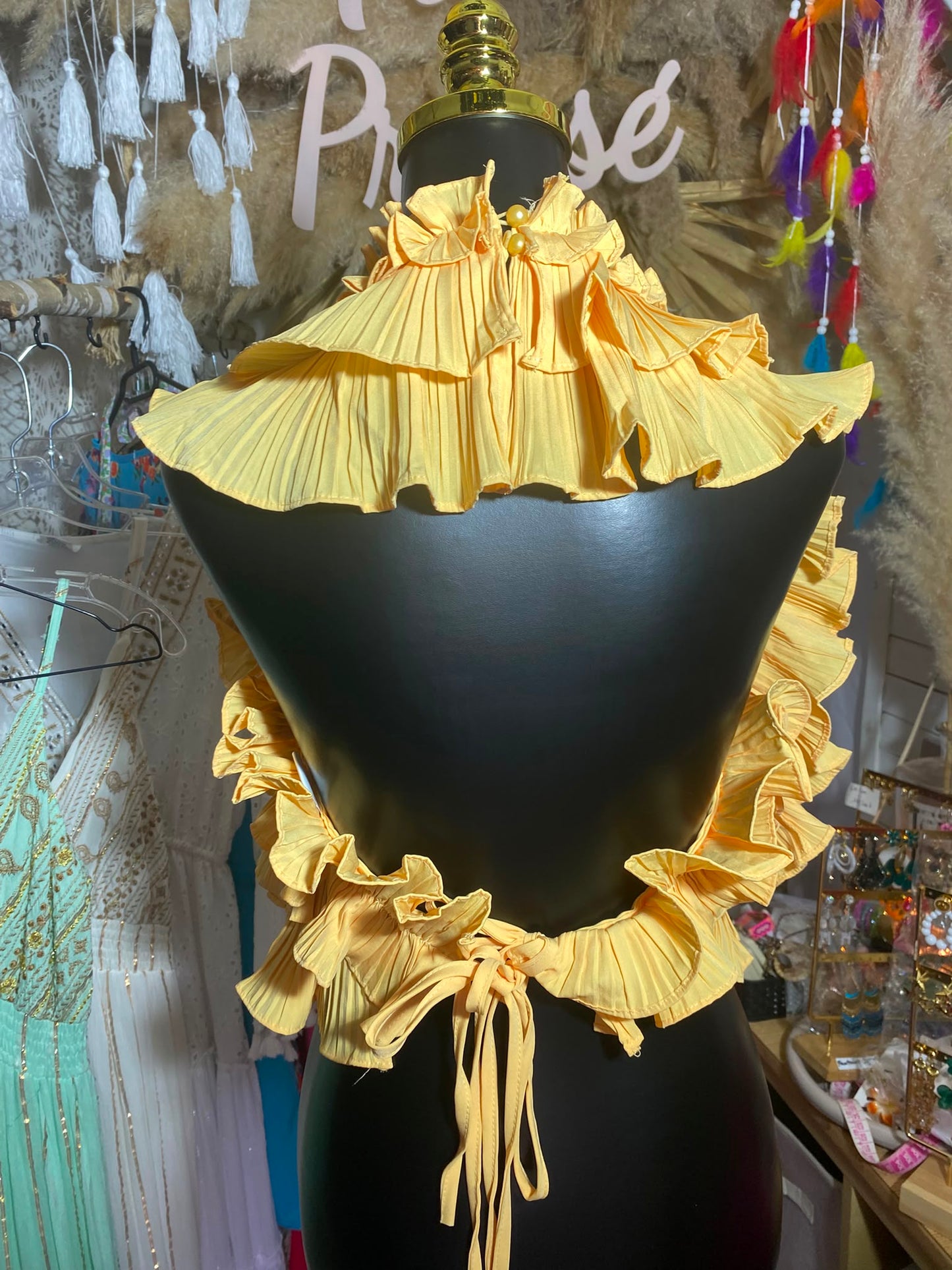 haut creation dos nu magnifique ! jaune